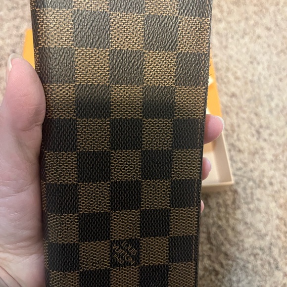 Louis Vuitton Damier Ebene Zippy - Picture 4 of 5